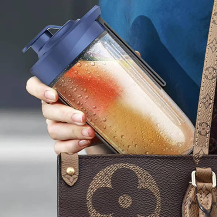 **PowerBlend™ Portable Juicer**